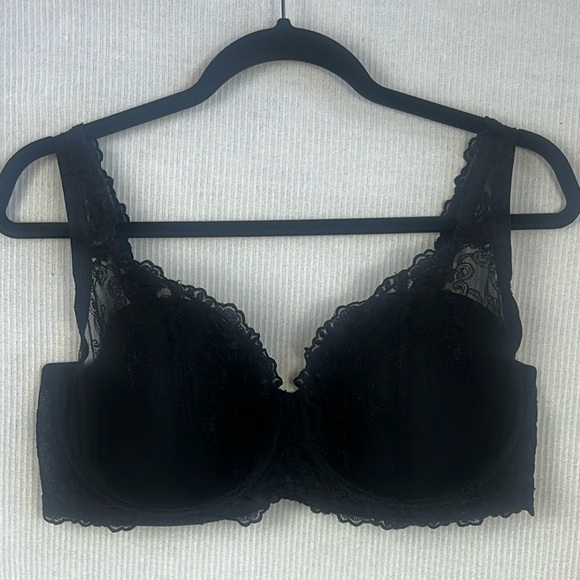 Ambrielle Woman Bra Size 38DD Black Lace Overlay Lined - Picture 1 of 9